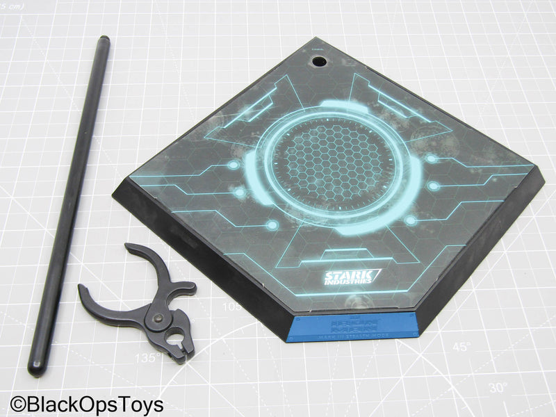 Load image into Gallery viewer, Marvel - Iron Man - Mark III Stealth Mode Base Figure Stand
