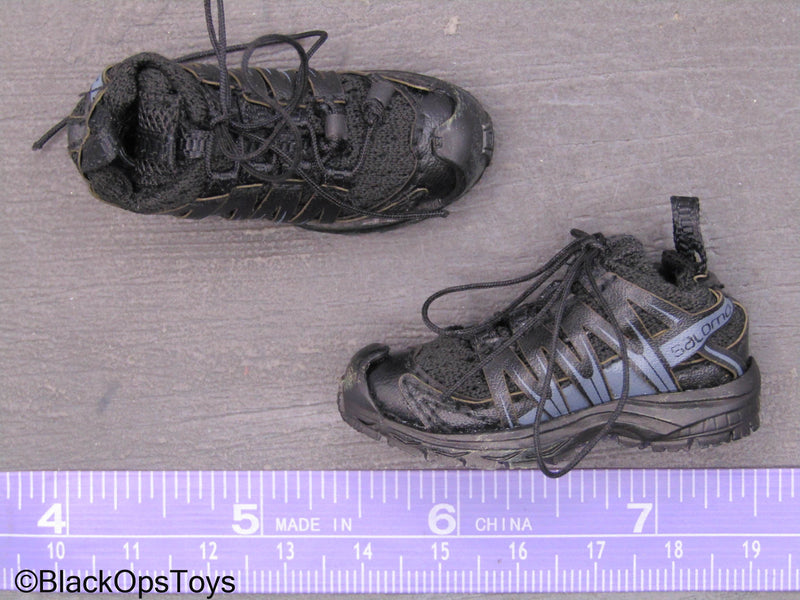 Load image into Gallery viewer, Bravo 0-6 Countdown - Black Combat Shoes (Peg Type)
