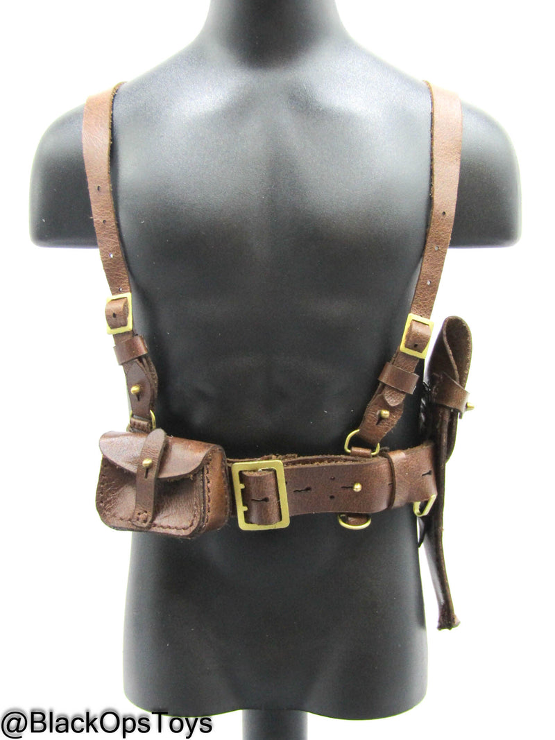 Load image into Gallery viewer, WWI - British Colonel Mackenzie - Metal Revolver w/Leather Belt
