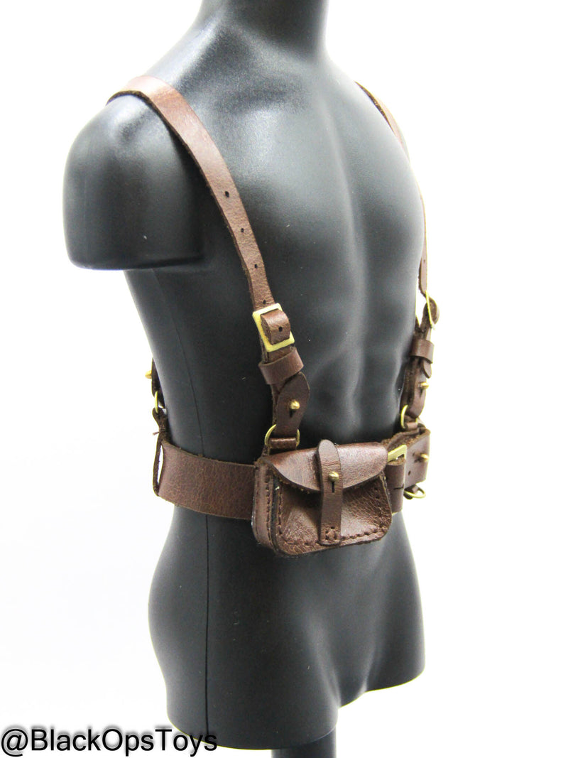 Load image into Gallery viewer, WWI - British Colonel Mackenzie - Metal Revolver w/Leather Belt
