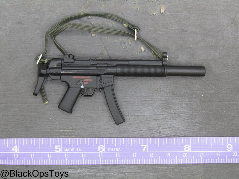Load image into Gallery viewer, MP5 Submachine Gun w/Integrated Suppressor &amp; OD Green Sling
