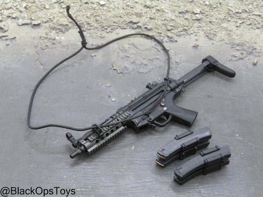 MP5 Submachine Gun w/Extendable Stock & Sling