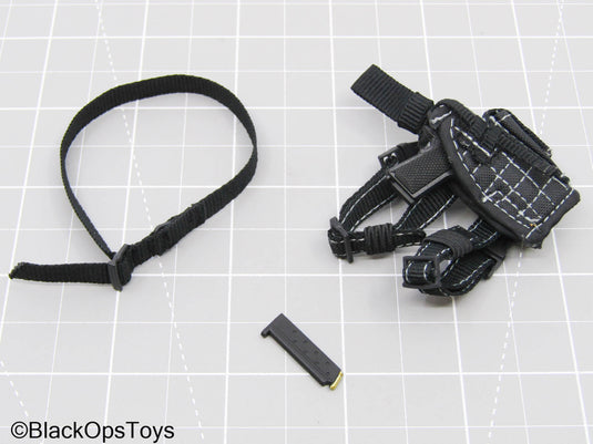 GI JOE - Ranger Stalker - 1911 Pistol & Drop Leg Holster