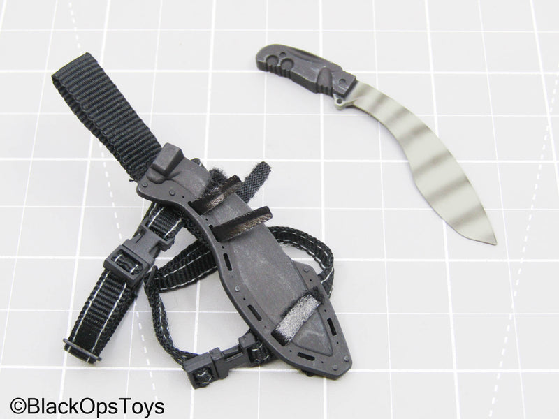 Load image into Gallery viewer, GI JOE - Ranger Stalker - Kukri Knife &amp; Drop Leg Sheath
