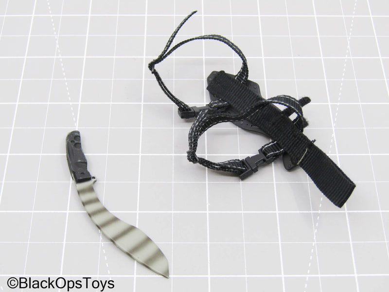 Load image into Gallery viewer, GI JOE - Ranger Stalker - Kukri Knife &amp; Drop Leg Sheath
