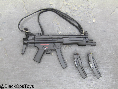 MP5 Submachine Gun w/Tactical Light & Sling
