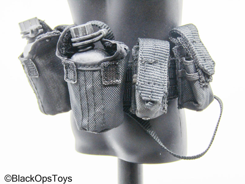 Load image into Gallery viewer, GI JOE - Ranger Stalker - Black Y-Harness LCE w/Pouch Set

