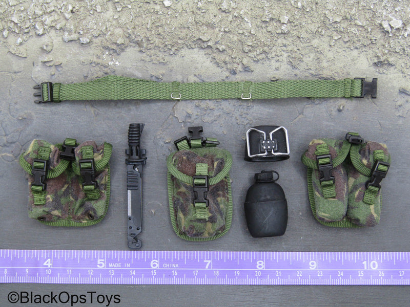 Load image into Gallery viewer, British - Green Belt w/Woodland DPM Camo Pouch Set &amp; Knife
