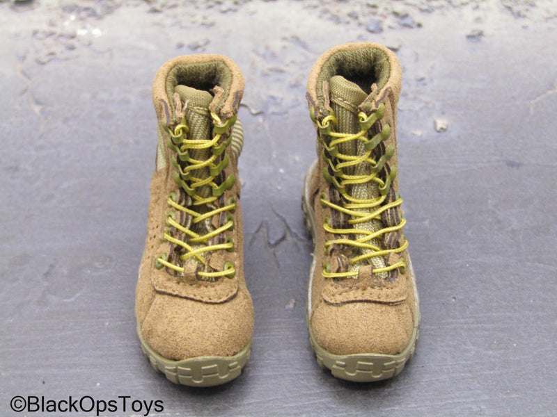 Load image into Gallery viewer, 101st Airborne Div. - Tan Combat Boots (Foot Type)
