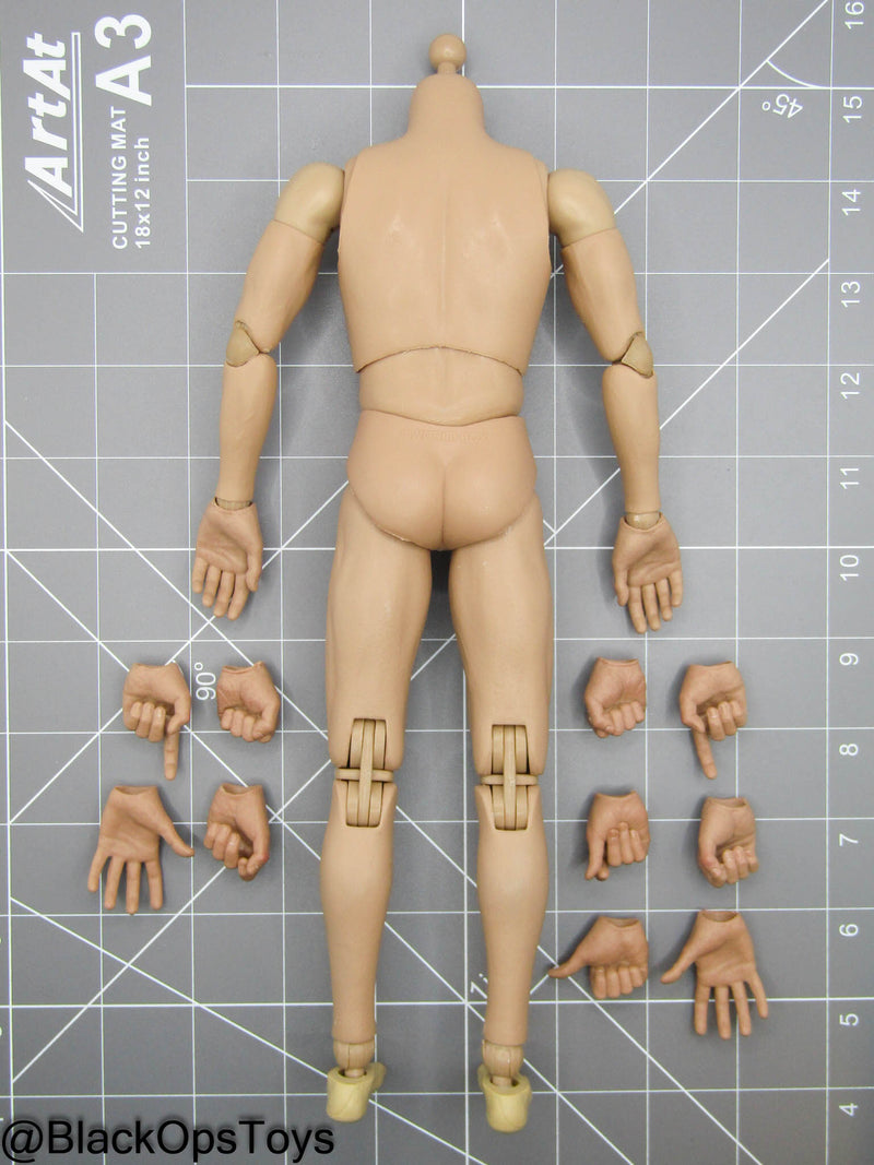 Load image into Gallery viewer, Downtown Union - Smuggler - Male Base Body w/Hand Set
