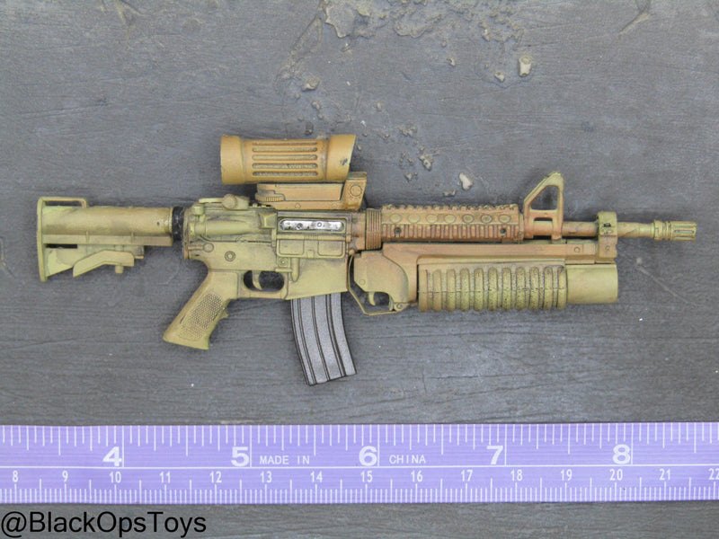 Load image into Gallery viewer, Weathered Desert Camo M4 Carbine w/Scope &amp; Grenade Launcher
