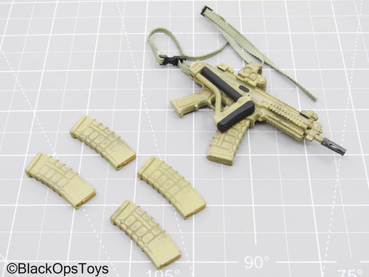 GI JOE - General Hawk - Tan Assault Rifle w/Folding Stock & Mags