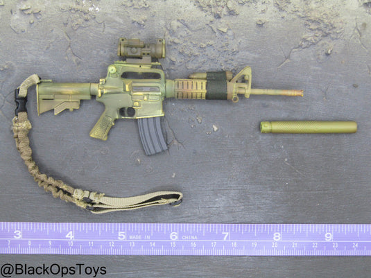 Black Hawk Down - Weathered Camo M4 Carbine w/Attachment Set