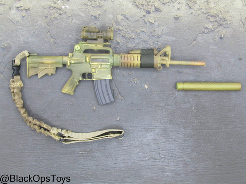 Black Hawk Down - Weathered Camo M4 Carbine w/Attachment Set