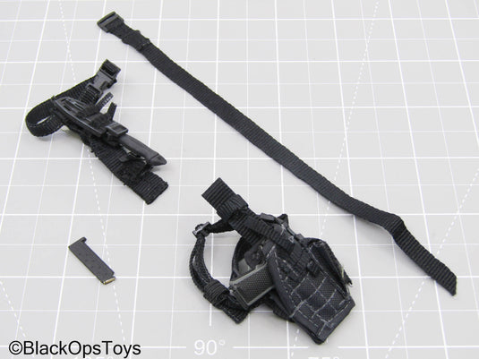 GI JOE - General Hawk - 1911 Pistol w/Drop Leg Holster & Knife