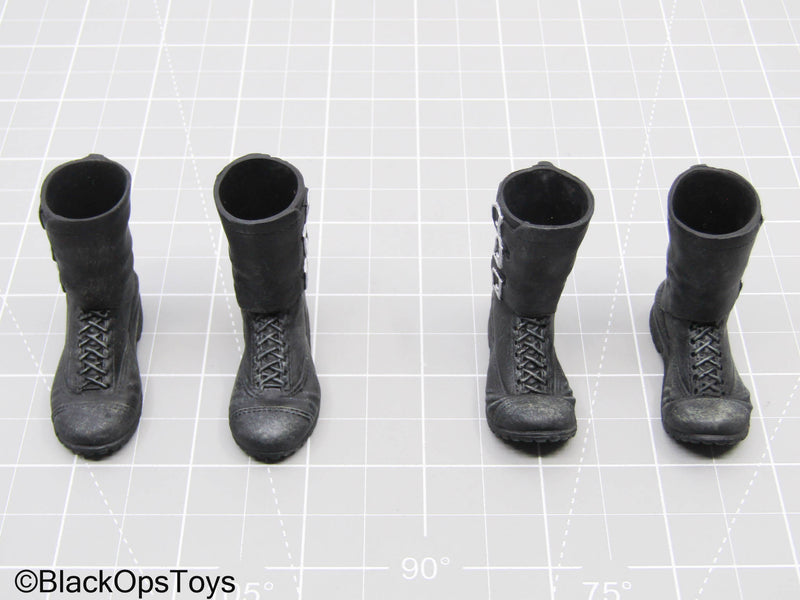 Load image into Gallery viewer, GI JOE - General Hawk - Black Combat Boots Set (Peg Type)
