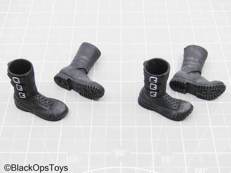 Load image into Gallery viewer, GI JOE - General Hawk - Black Combat Boots Set (Peg Type)
