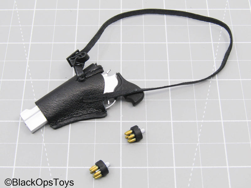 Load image into Gallery viewer, GI JOE - General Hawk - Silver Revolver w/Speed Loaders &amp; Holster
