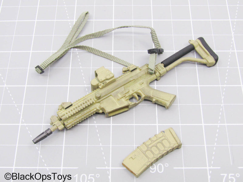 Load image into Gallery viewer, GI JOE - General Hawk - Tan Assault Rifle w/Weapon Attachments
