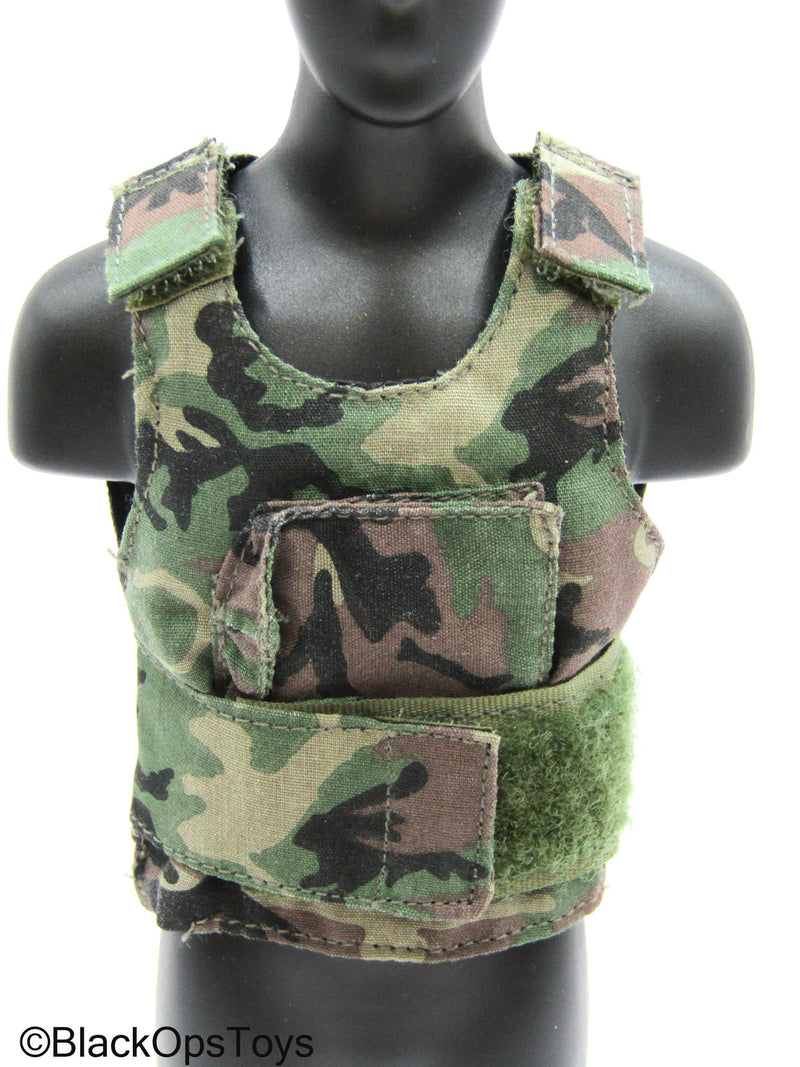 Load image into Gallery viewer, US Rangers BHD - Woodland Camo Body Armor Vest
