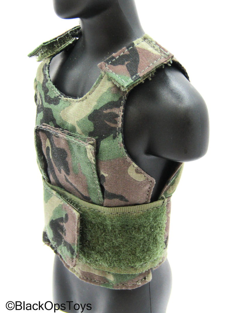 Load image into Gallery viewer, US Rangers BHD - Woodland Camo Body Armor Vest
