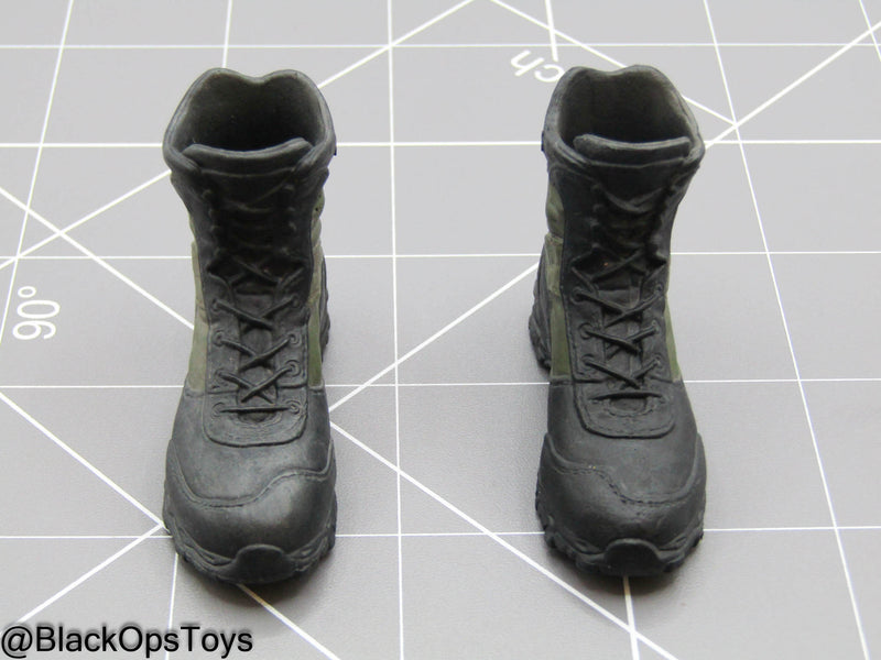 Load image into Gallery viewer, GI JOE - Flint - Black &amp; Green Combat Boots (Peg Type)
