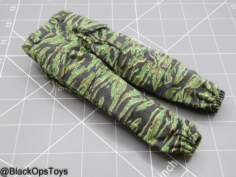 Load image into Gallery viewer, GI JOE - Flint - Tiger Stripe Camo Combat Pants
