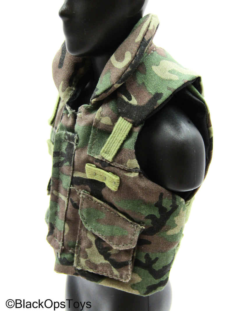 Load image into Gallery viewer, US Rangers - Woodland Camo Combat Vest

