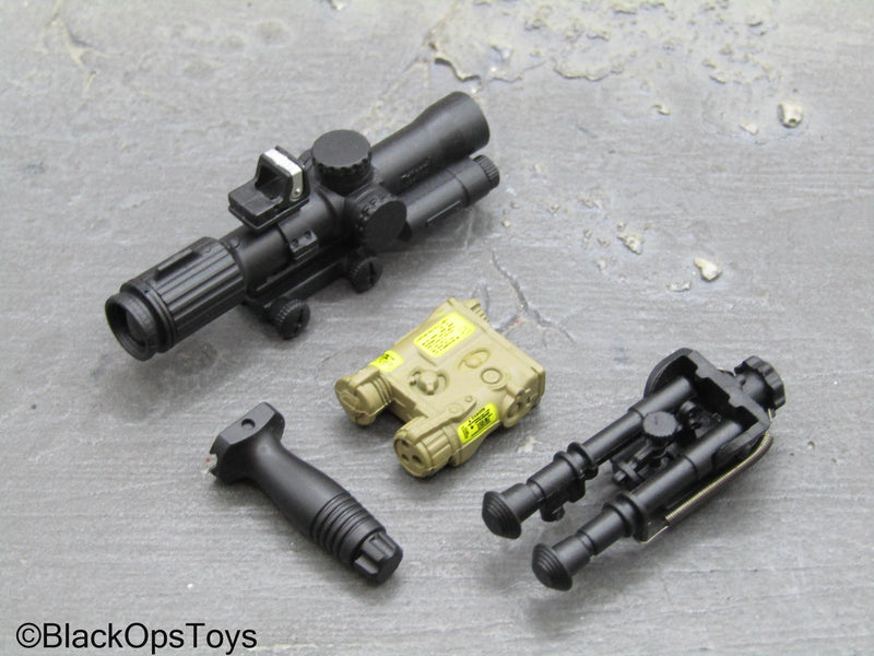 Load image into Gallery viewer, USMC - Black Scope w/Bipod, Foregrip &amp; Tan PEQ
