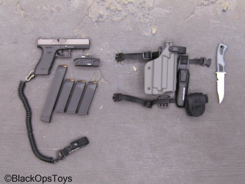 Load image into Gallery viewer, HK SDU Diver Assault Group - 9mm Pistol w/Drop Leg Holster
