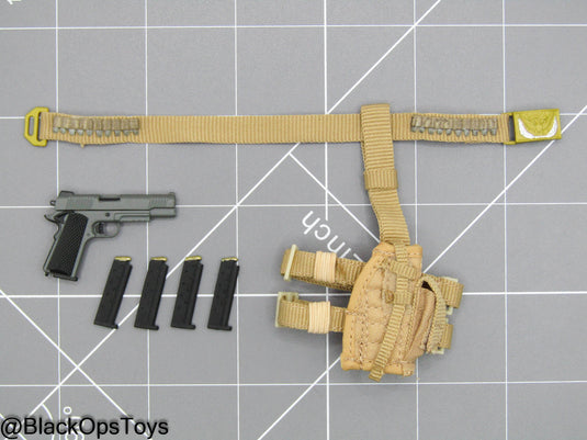 GI JOE - Flint - Grey 1911 Pistol w/Tan Drop Leg Holster