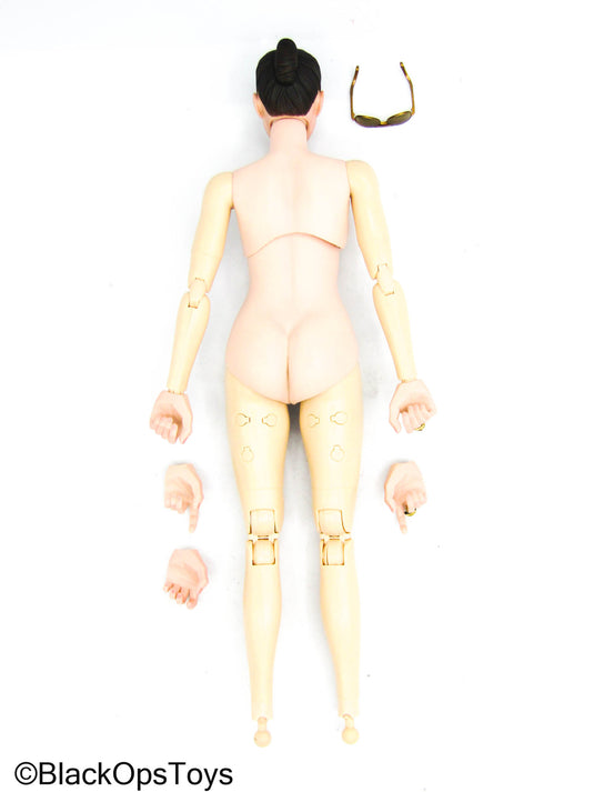 Gangsters Kingdom Vera - Female Base Body w/Head Sculpt & Glasses