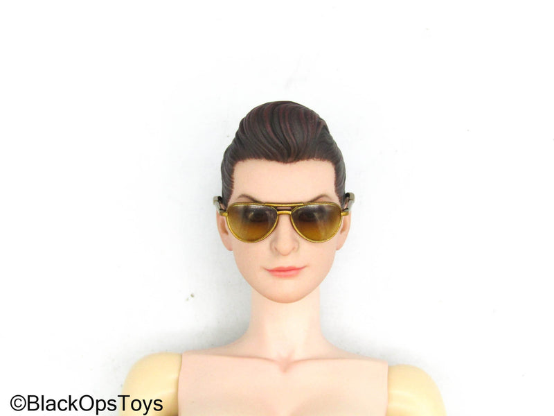 Load image into Gallery viewer, Gangsters Kingdom Vera - Female Base Body w/Head Sculpt &amp; Glasses
