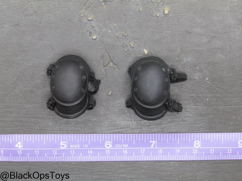 Load image into Gallery viewer, Black Knee Pads
