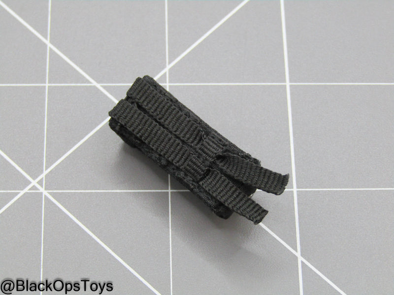 Load image into Gallery viewer, LAPD S.W.A.T. Ver B - Black MOLLE Radio/5.56 Mag Pouch
