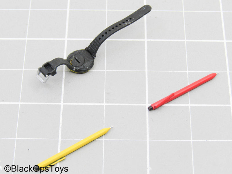 Load image into Gallery viewer, Yellow Suunto Vector Wristwatch w/Yellow &amp; Red Pen
