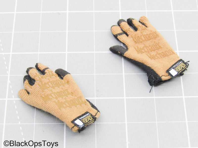 Load image into Gallery viewer, Brown &amp; Black Gloves
