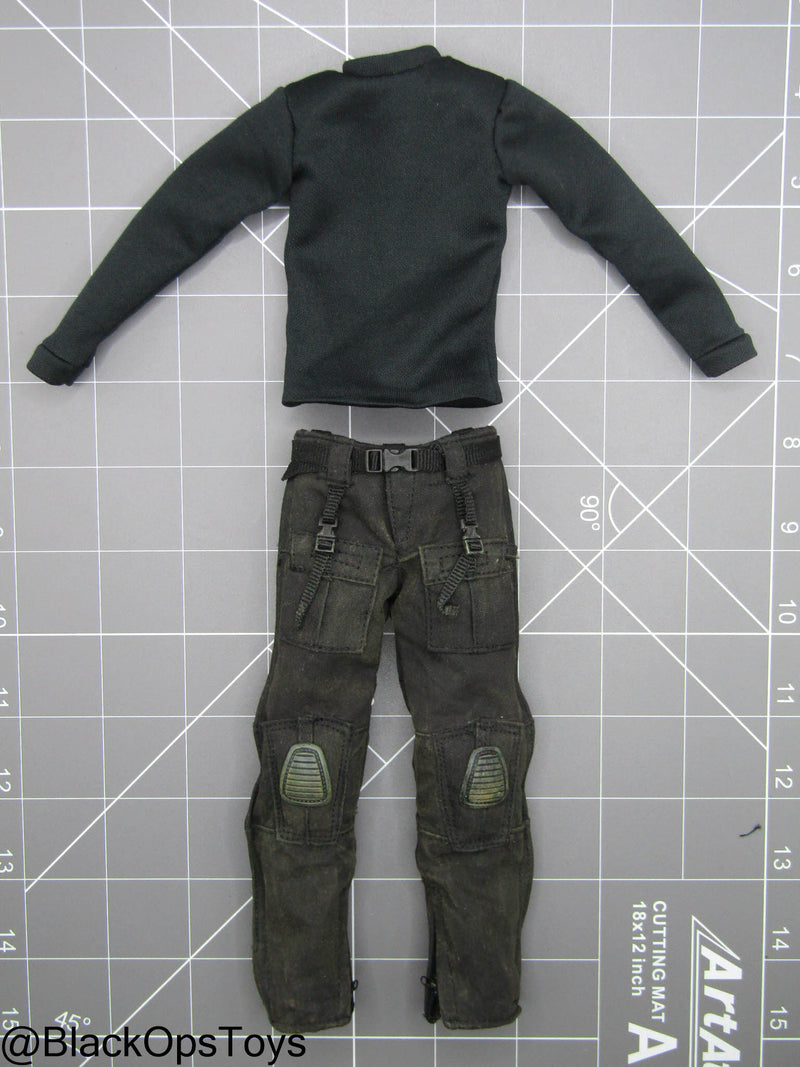 Load image into Gallery viewer, Terminator - John Connor Combat Shirt &amp; Pants (Hot Toys)
