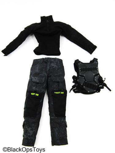 Black Combat Uniform Set w/Black Body Armor