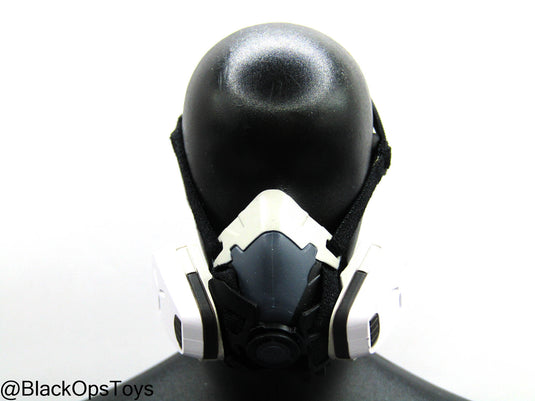 Black & White Respirator Mask