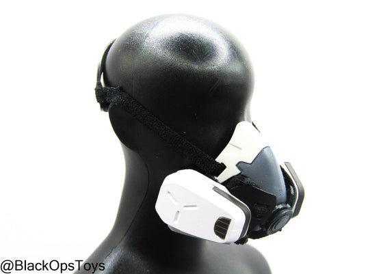 Black & White Respirator Mask