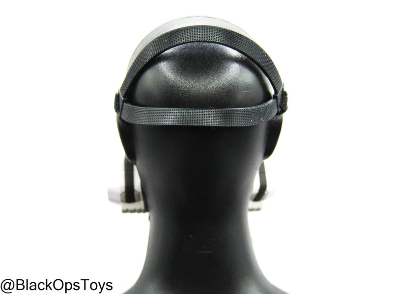 Load image into Gallery viewer, Black &amp; White Respirator Mask
