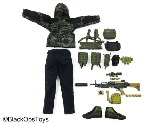 Black Multicam Jacket w/Dark Blue Pants, Chest Rig & M249