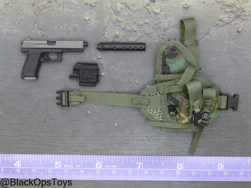 Load image into Gallery viewer, HK USP SOCOM Pistol w/Drop Leg Holster
