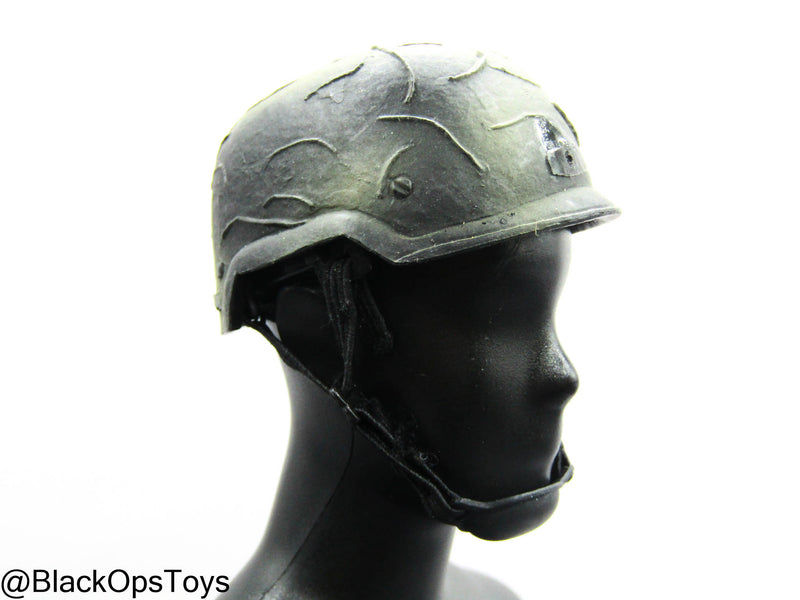 Load image into Gallery viewer, Camo Helmet

