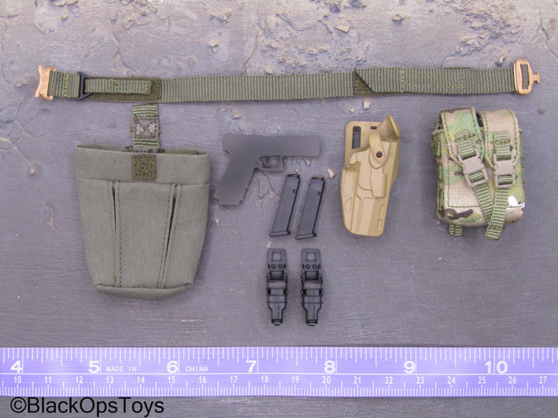 Load image into Gallery viewer, Russian Emergency Rescue Center - Belt Set w/Pistol
