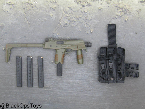 GI JOE - Cobra Major Bludd - Steyr TMP w/Triple Cell Mag Pouch