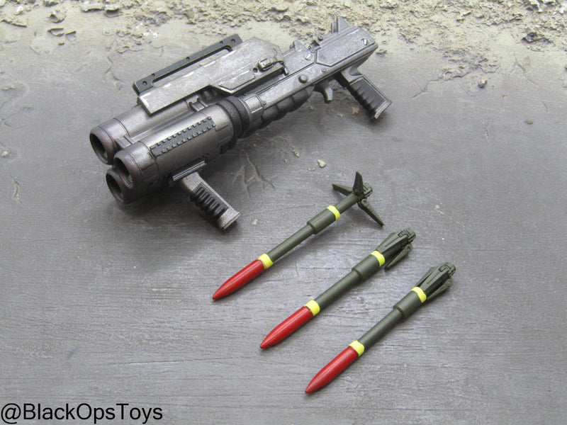 Load image into Gallery viewer, GI JOE - Cobra Major Bludd - Rocket Launching Chest Armor w/Rocket Launcher
