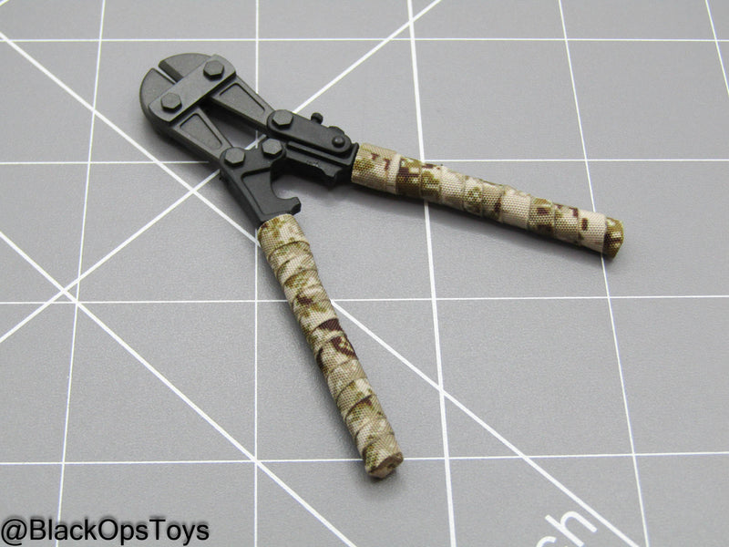 Load image into Gallery viewer, DEVGRU ONS GERONIMO - AOR1 Camo Wrapped Bolt Cutters
