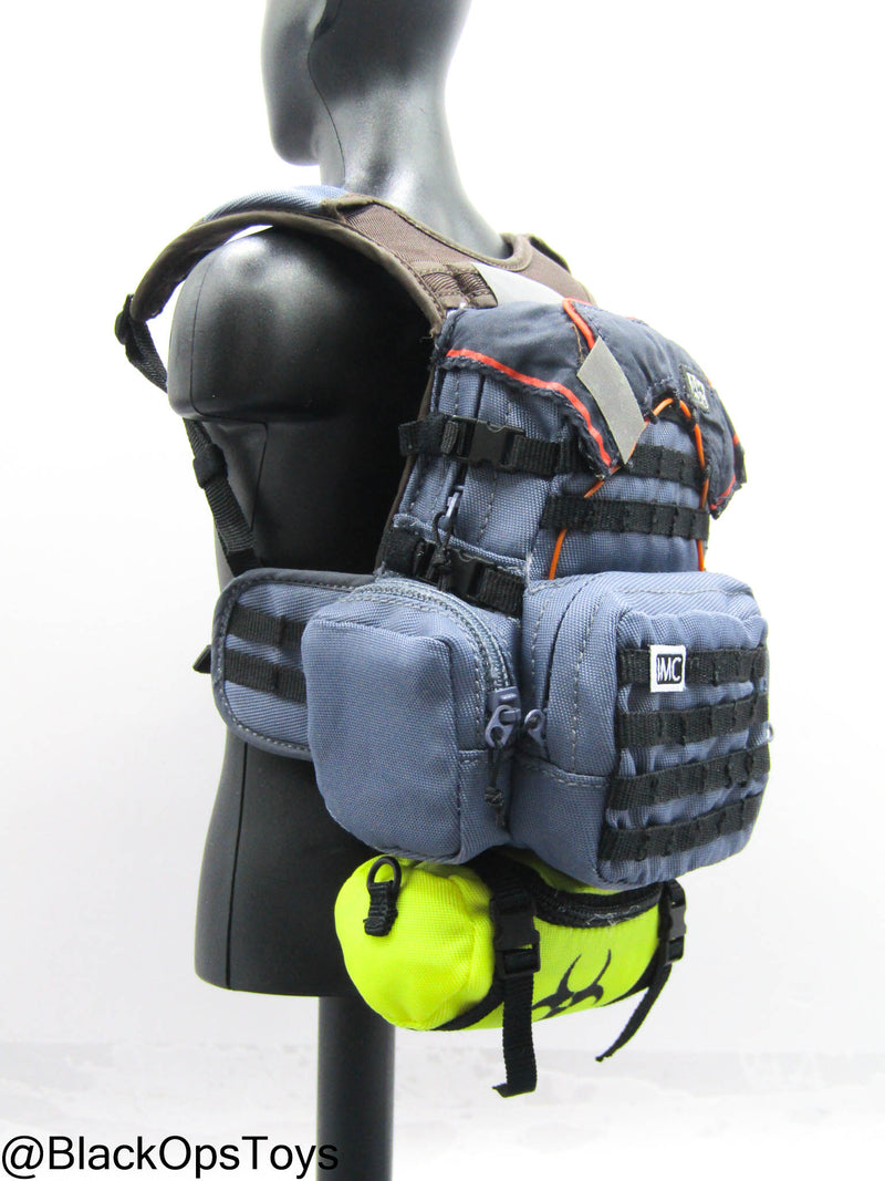 Load image into Gallery viewer, The Division - Blue Backpack w/Yellow Biohazard Bag
